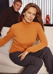 KARSTADT 14 hotel-room orange pullover 1 - german Autumn 2004
