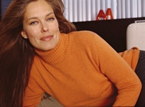 KARSTADT 16 hotel-room orange pullover 3 - german Autumn 2004